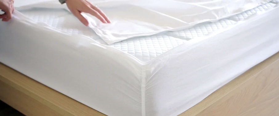 making bed with quick zip sheets